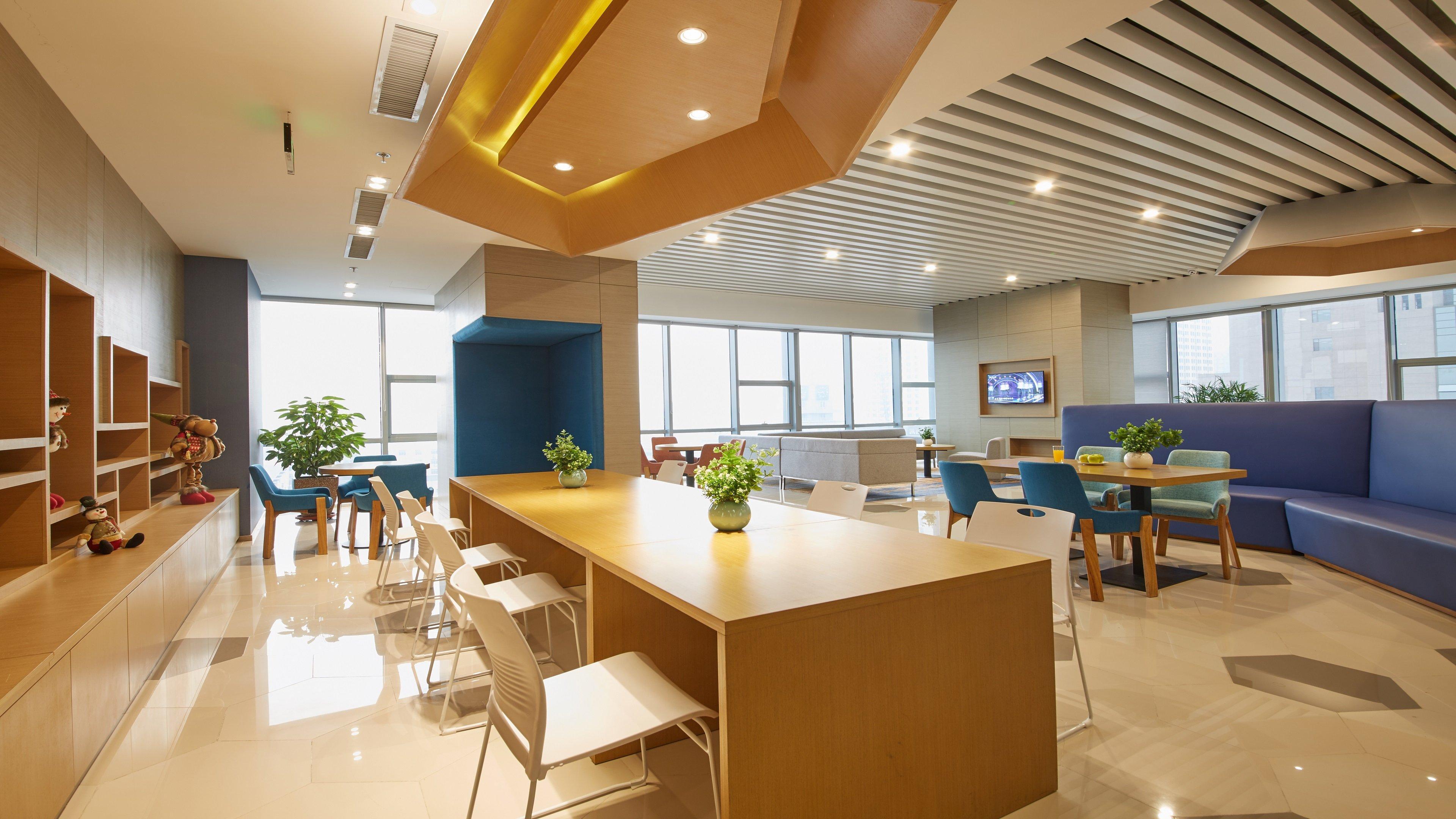 盘锦中心智选假日酒店 外观 照片
